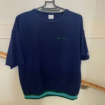 챔피온 L 사이즈 반팔