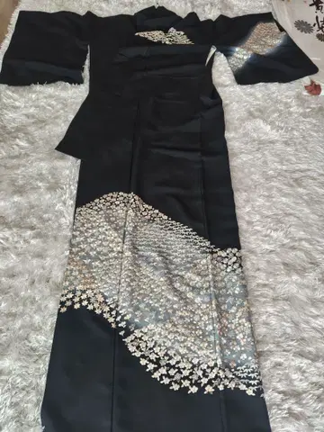 블랙 꽃무늬 자수 호몬기