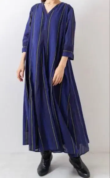 누키테파 코튼 스트라이프 V넥 원피스 S