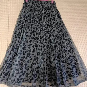 레오파드 무늬 플리츠 스커트 그레이 계열 새상품급