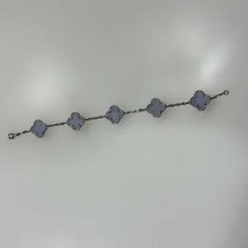 클로버 모티브 팔찌 칼세도니