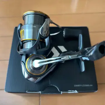 다이와 23 AIRITY LT2500S-XH slp 자이언 노브 포함