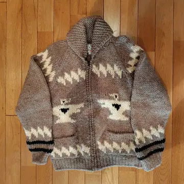 카우친 스웨터 그레이와 아이보리 올드 잉글랜드 베이직