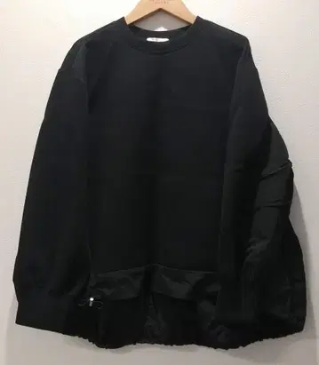 LASUD 라슈드 이소재 본딩 풀오버