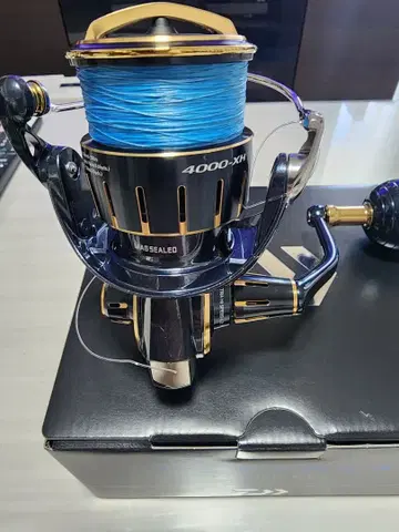 다이와 솔티가 스피닝 릴 4000-XH