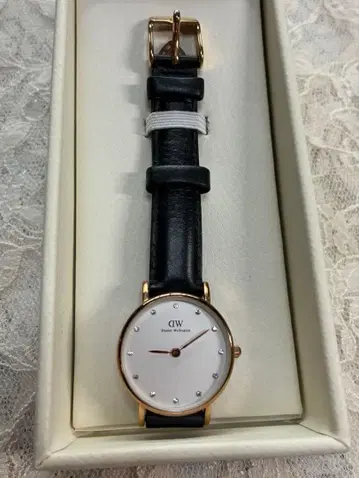 Daniel Wellington 다니엘 웰링턴 시계 26mm