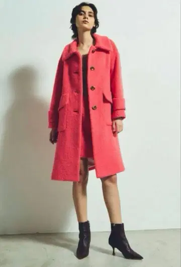 샤기 플레어 워크 코트 그레이스 클래스