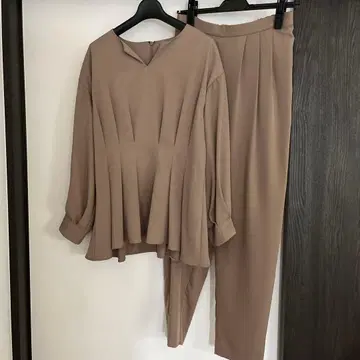 나노 유니버스 베이지 셋업