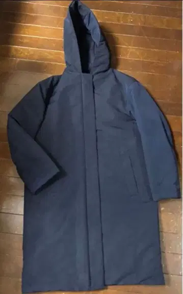 유니클로 하이브리드 다운 코쿤 코트