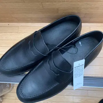 새상품 GU 가죽 플랫 로퍼 29.0cm 블랙