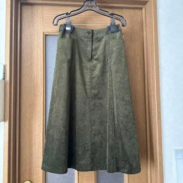 타에 아시다 모스그린 코듀로이 스커트 A라인