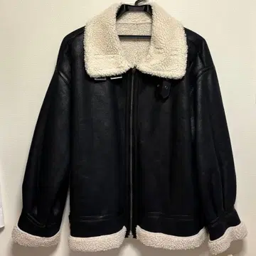 moment+ 인조 가죽 x 보아 페이크 무스탕 플라이트 자켓 블루종