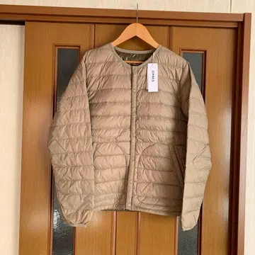 옴네스 다운 자켓 이너 다운 라이트 다운 베이지
