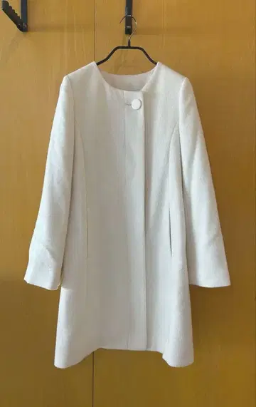 1회 사용 새상품급 바니스뉴욕 노카라 코트 36 아이보리