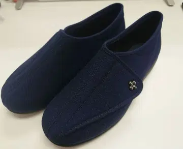 새상품 쾌보주의 라메 네이비 23.5cm