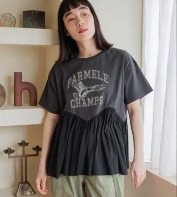 플레어 헴 프린트 TEE 니코앤드