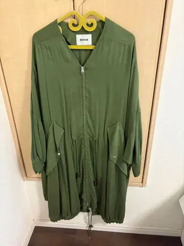 재재 가격 인하 클리닝 완료 ZUCCA 노카라 아우터 [ 카키색 ]