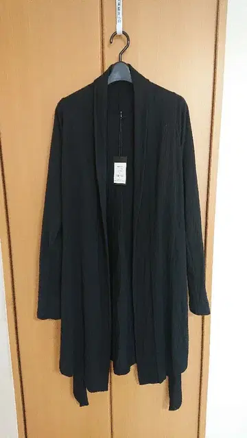 택 포함 새상품 kiryuyrik 플레어 가디건