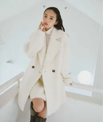 JILL by JILL STUART 아이보리 체스터 코트