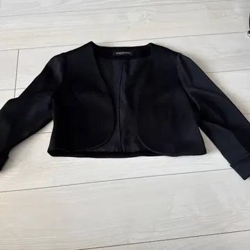 스트로베리 필드 노카라 블랙 자켓