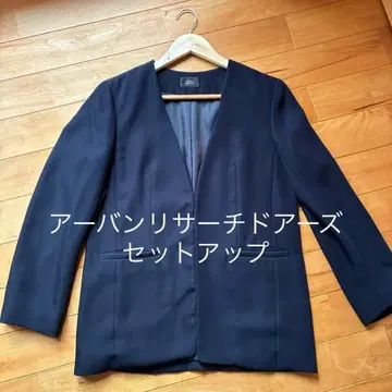 어반 리서치 도어스 노카라 자켓과 슬랙스 세트 셋업