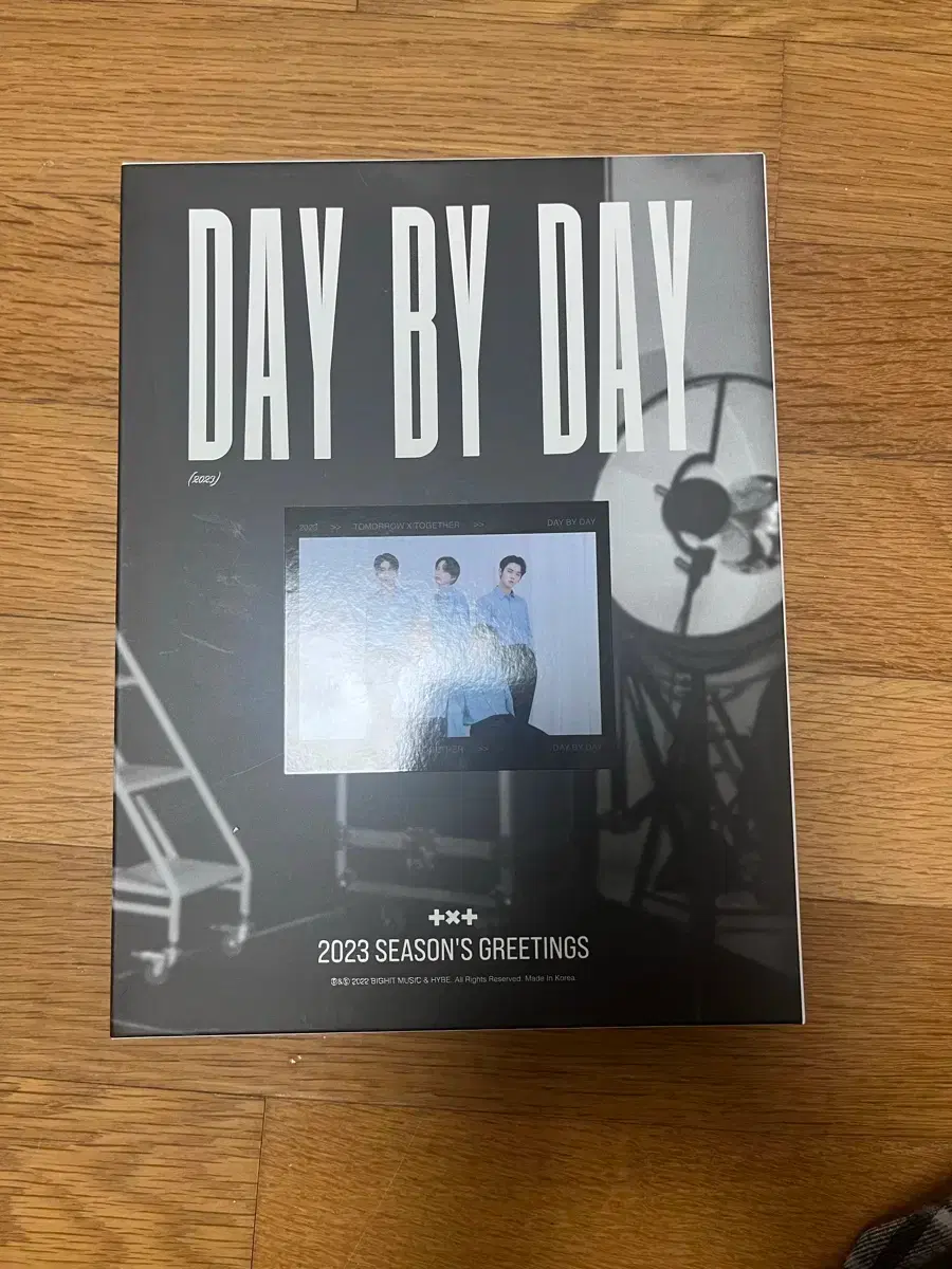 txt DAY BY DAY 2023 season's greetings