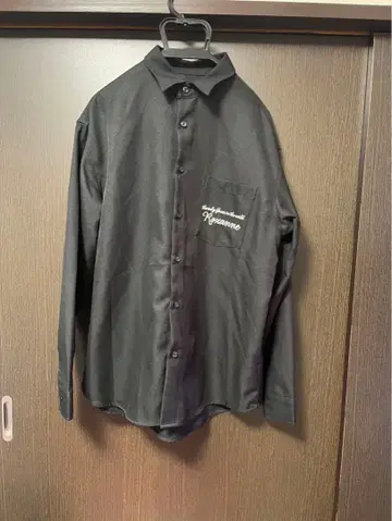 블랙 자수 캐주얼 셔츠