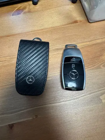 Mercedes-Benz 키케이스 카본풍