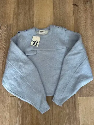 새상품 Bibiy 상의