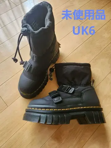 닥터마틴 오드릭 패디드 로 블랙