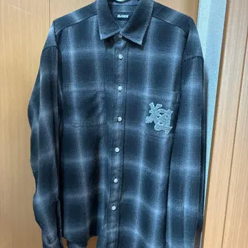 XLARGE 체크 무늬 셔츠 M 사이즈
