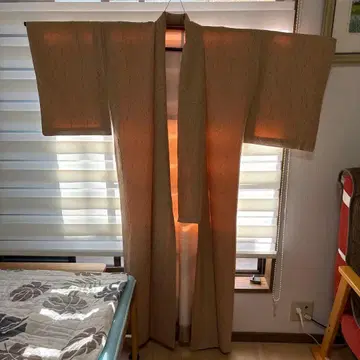 베이지 잎 무늬 코몬 기모노