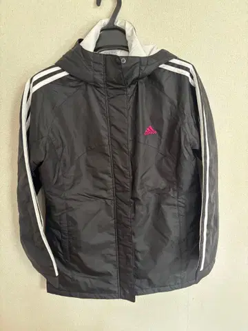 adidas 후드 부착 자켓 여성/L사이즈 컬러/블랙