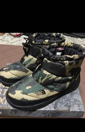 THE NORTH FACE 카모플라쥬 부츠