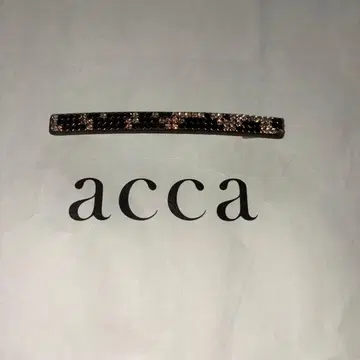 acca acca 롱 머리핀 브리지트 브라운