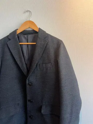 BEAMS 다크 그레이 체스터 코트