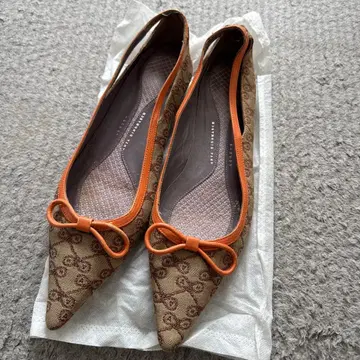 ANYA HINDMARCH 플랫슈즈 베이지/오렌지