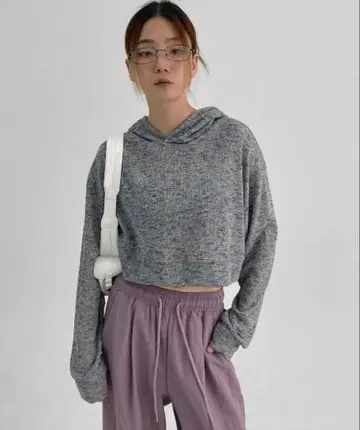 blackup 셀디 크롭 린넨 후드 티 그레이
