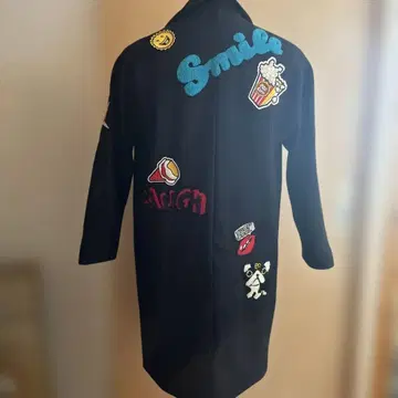 패치워크 디자인 블랙 코트