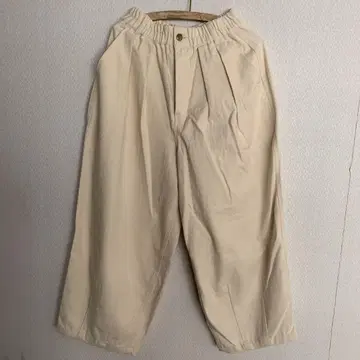 새상품 OMNES 크림색 와이드 팬츠