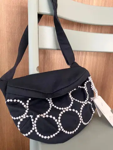 완판템 새상품 미나 페르호넨 탬버린 바디백 키즈