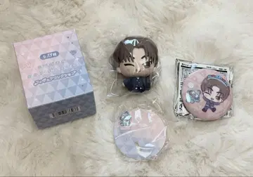 [ 오늘만 가격 인하 ] 세븐틴 산리오 돈키 콜라보 피규어 캔뱃지 디노