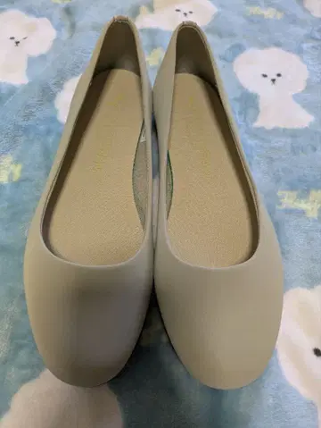 여성용 PUMA 플랫슈즈 24cm