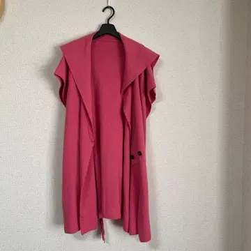 후드 부착 핑크 슬리브리스 베스트