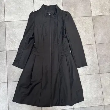 르네 블랙 충전솜 코트 34 하자 있음 학교 행사에도