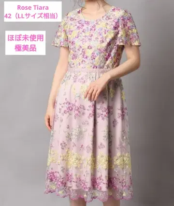 [ 컨디션 최상 거의 새상품 ] 꽃무늬 자수 반팔 무릎 기장 원피스