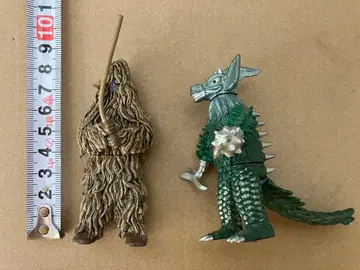 울트라맨 괴수 피규어 우 타이런트 세트