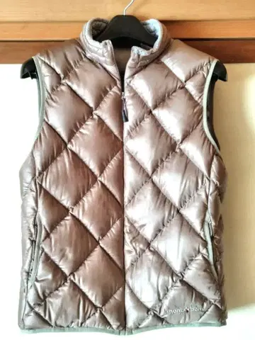 mont-bell 핑크 베이지 다운 베스트 L