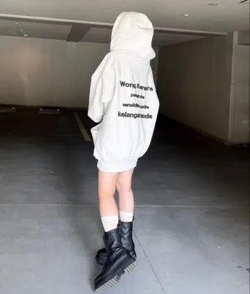 SPIRAL GIRL 백 로고 돌먼 후드티 원피스