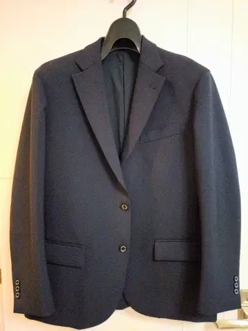 새상품급 최신형 매킨토시 철학 테일러드 자켓 트로터